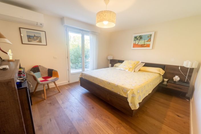 Image No.16-5 Bed House for sale