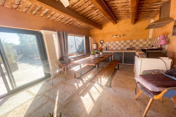 Image No.6-5 Bed House for sale