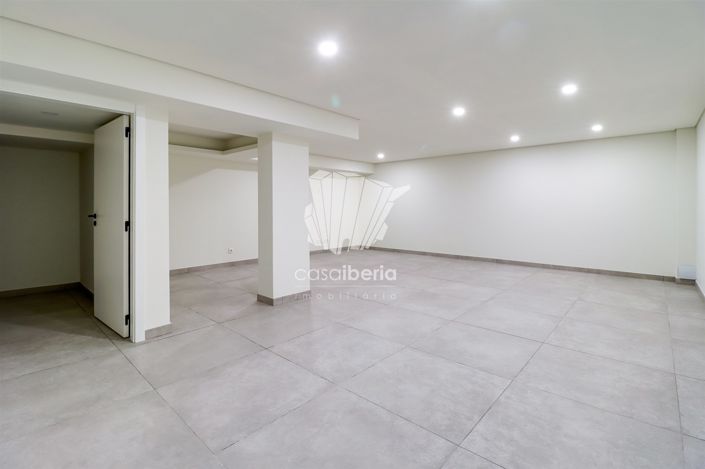 Image No.13-4 Bed House for sale