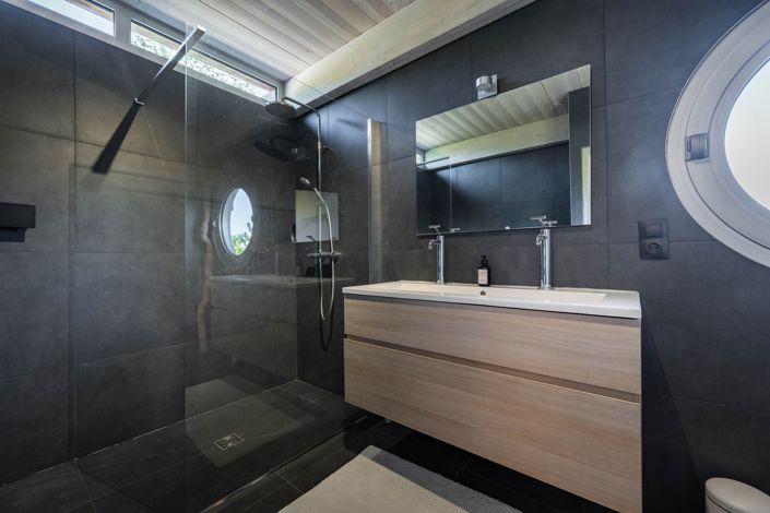 Image No.21-5 Bed House for sale