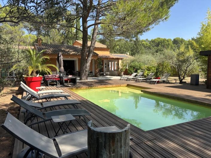 Image No.10-6 Bed House for sale