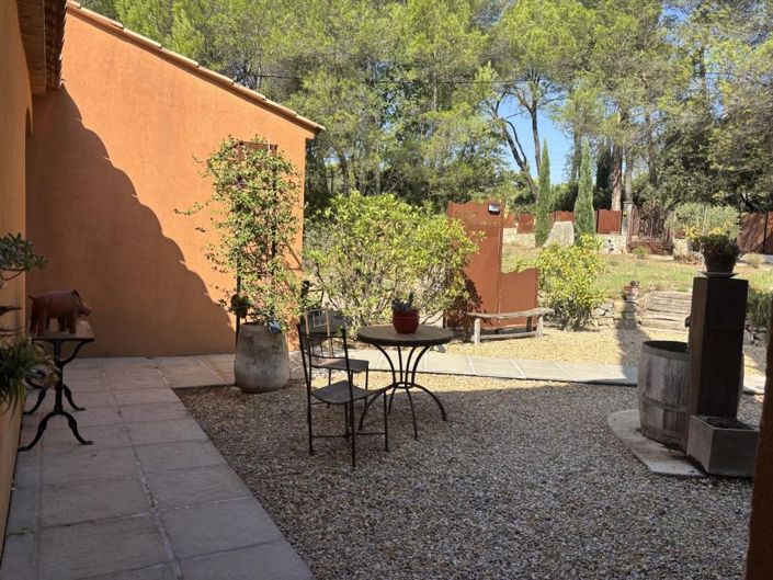 Image No.18-6 Bed House for sale
