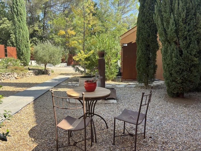 Image No.20-6 Bed House for sale
