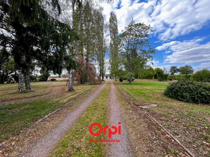 Image No.32-6 Bed House for sale