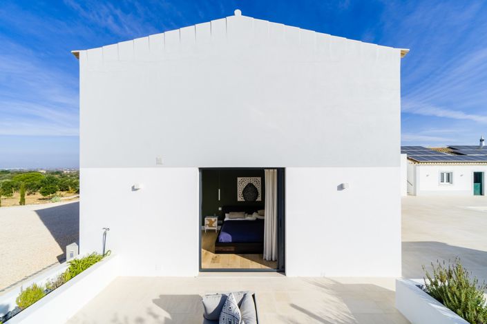 Image No.20-4 Bed House for sale