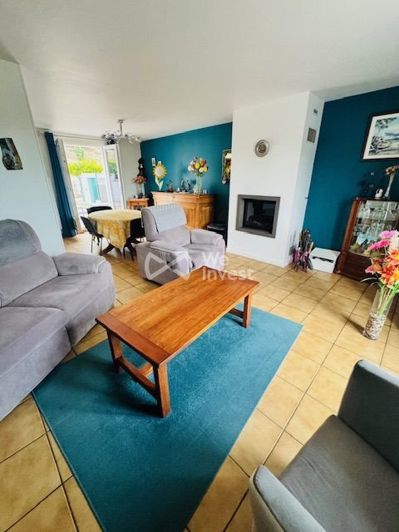 Image No.2-4 Bed House for sale