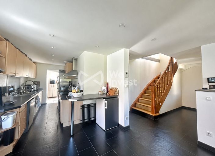 Image No.3-3 Bed House for sale