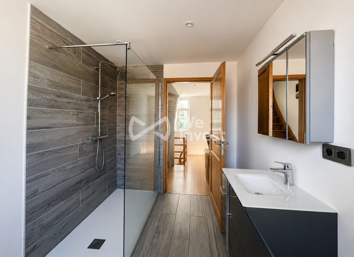 Image No.9-3 Bed House for sale