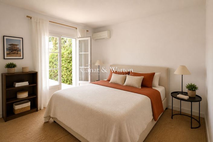 Image No.7-5 Bed House for sale