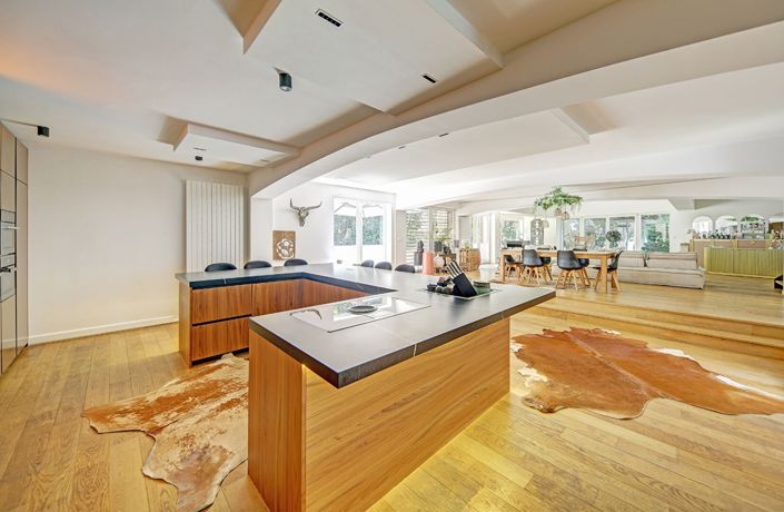 Image No.10-5 Bed House for sale