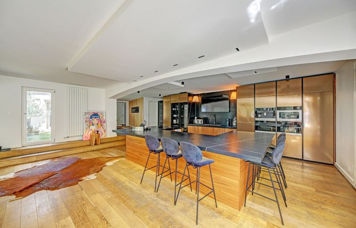 Image No.11-5 Bed House for sale