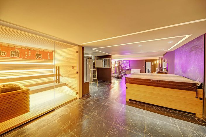 Image No.18-5 Bed House for sale