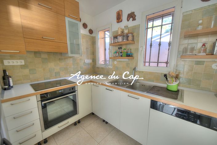 Image No.6-3 Bed House for sale