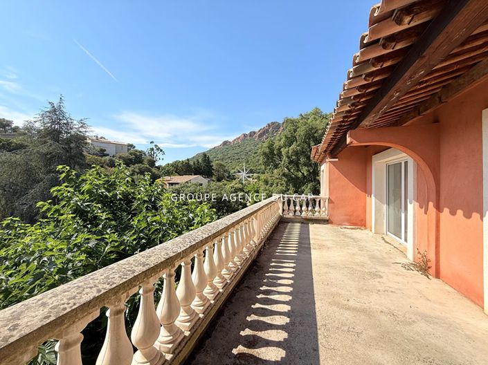 Image No.17-4 Bed House for sale