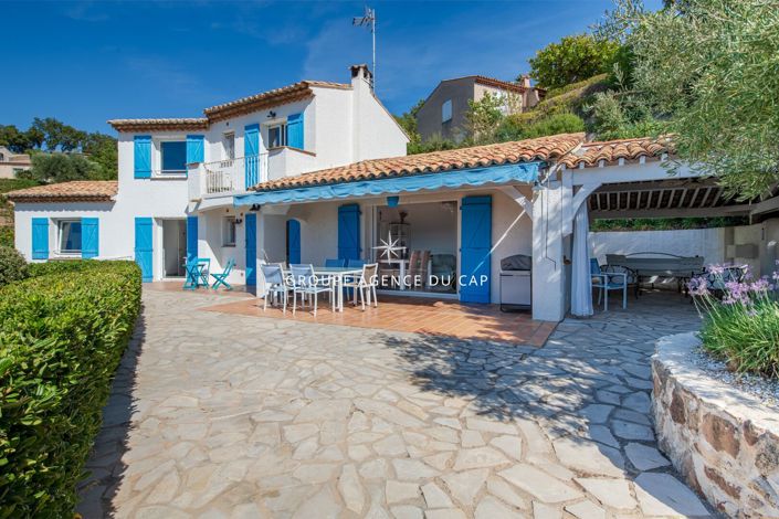 Image No.4-5 Bed House for sale