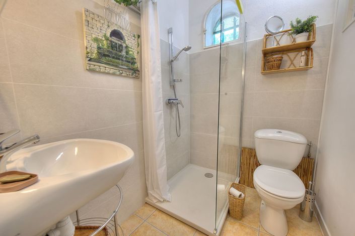 Image No.13-3 Bed House for sale