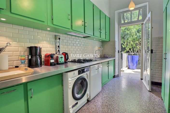 Image No.6-4 Bed House for sale