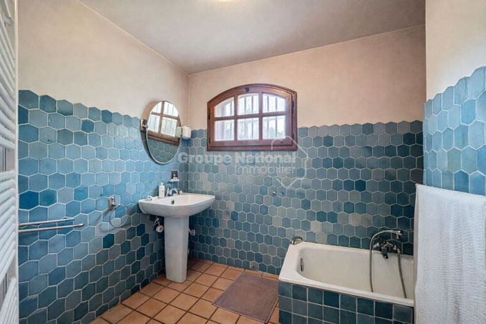 Image No.11-4 Bed House for sale