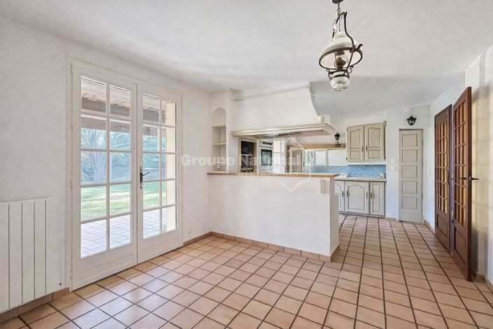 Image No.6-4 Bed House for sale