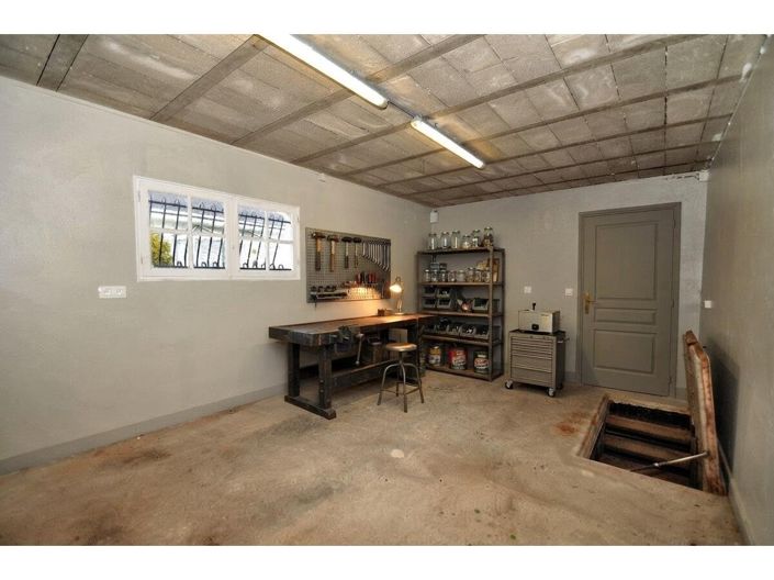 Image No.16-4 Bed House for sale