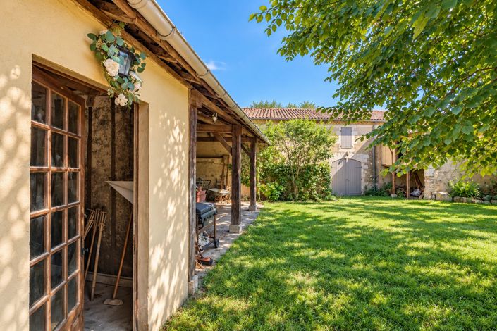 Image No.24-5 Bed House for sale