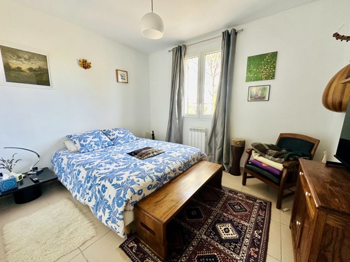 Image No.10-6 Bed House for sale
