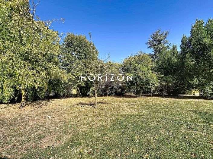 Image No.27-6 Bed House for sale