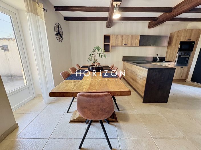 Image No.4-6 Bed House for sale