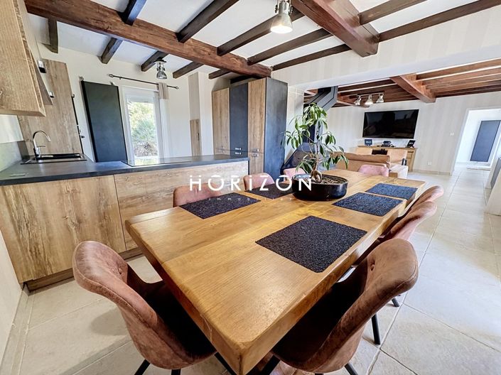 Image No.6-6 Bed House for sale