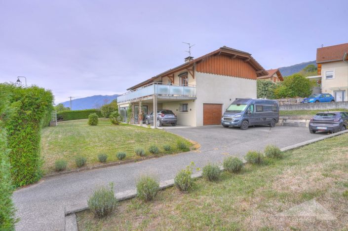 Image No.16-2 Bed House for sale