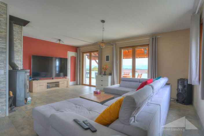 Image No.4-2 Bed House for sale