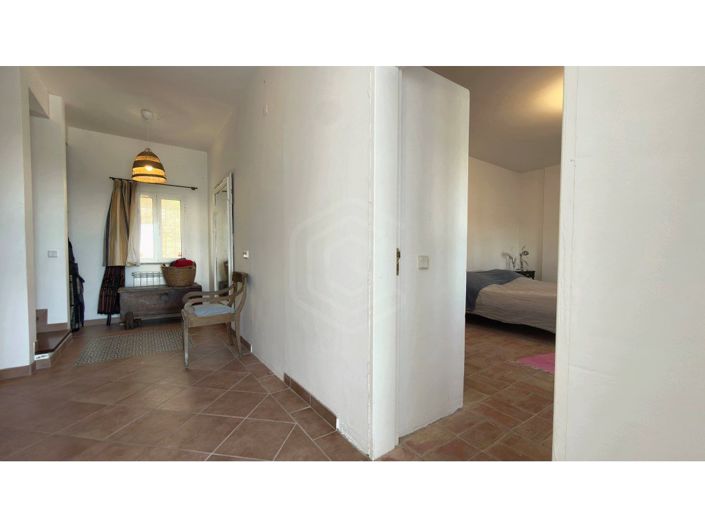 Image No.10-5 Bed House for sale