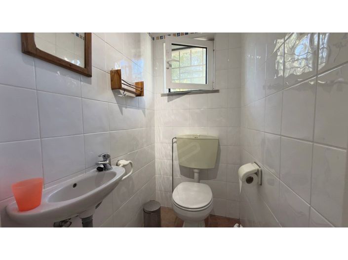 Image No.41-5 Bed House for sale