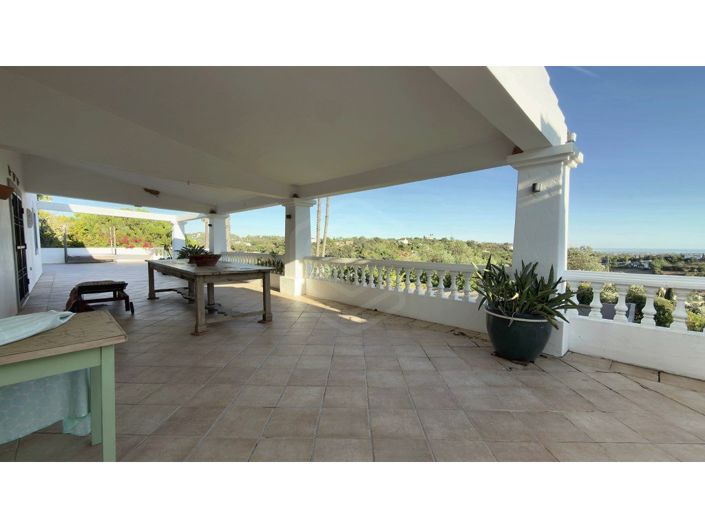 Image No.5-5 Bed House for sale