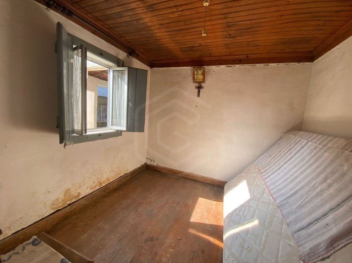 Image No.8-2 Bed House for sale