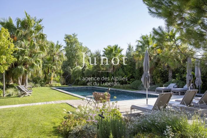 Image No.30-6 Bed House for sale