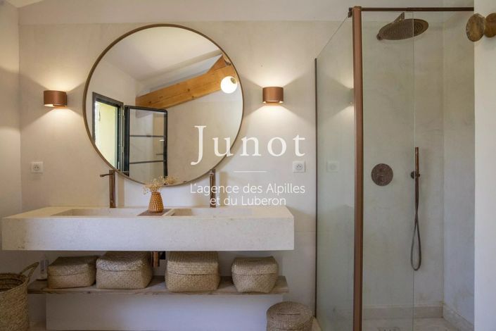 Image No.25-5 Bed House for sale