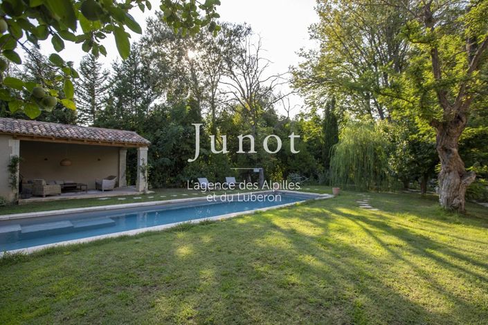Image No.44-5 Bed House for sale