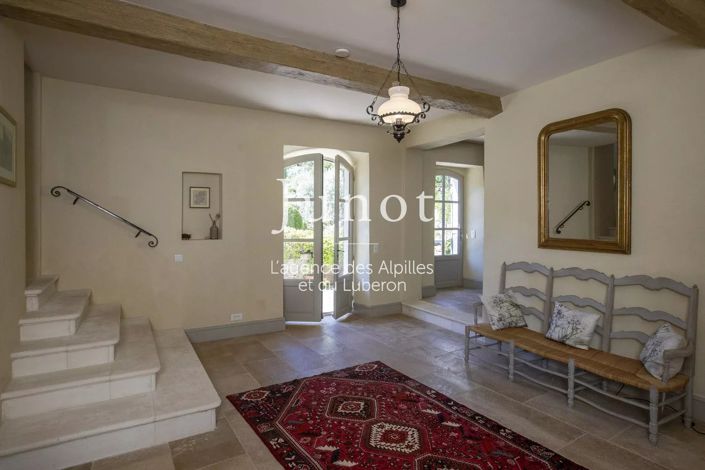 Image No.38-5 Bed House for sale
