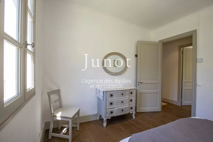 Image No.55-5 Bed House for sale