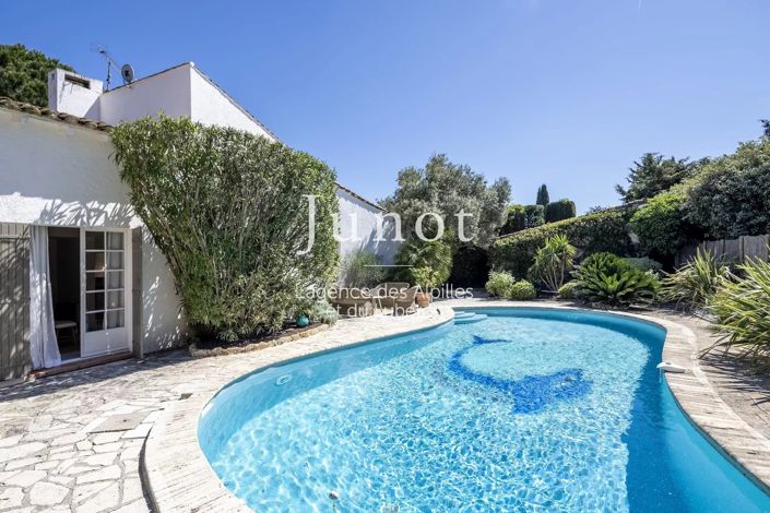 Image No.3-4 Bed House for sale