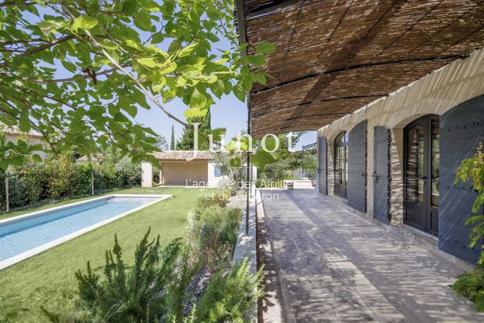 Image No.4-6 Bed House for sale