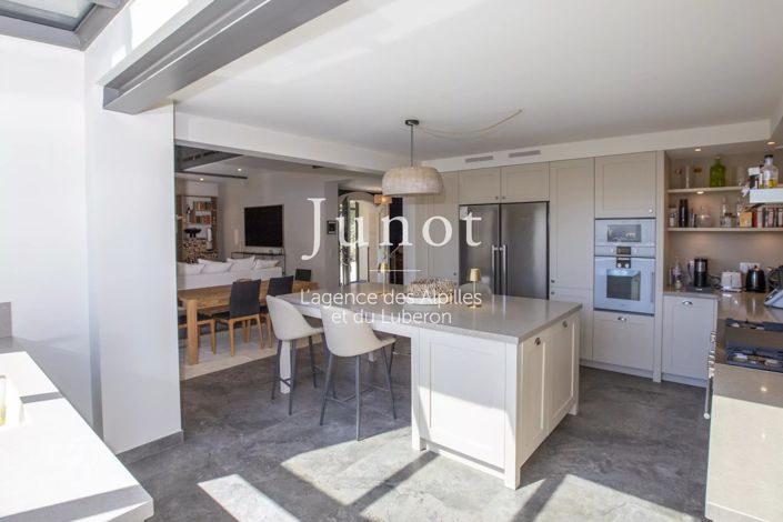 Image No.9-4 Bed House for sale