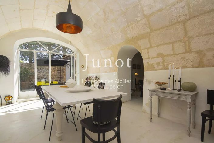 Image No.6-7 Bed House for sale