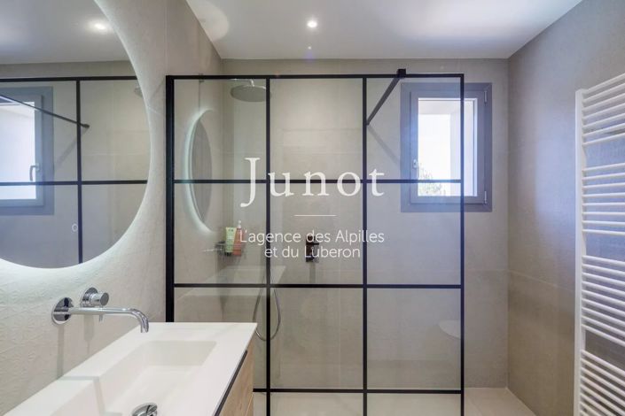 Image No.19-4 Bed House for sale