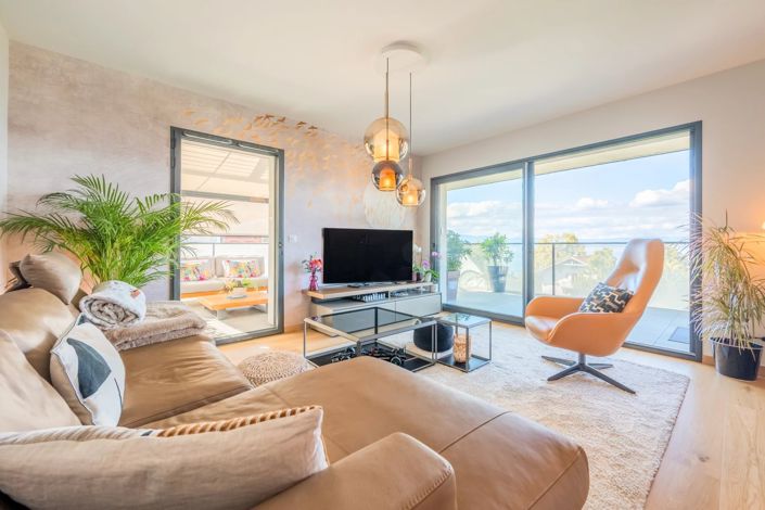 Image No.9-2 Bed Apartment for sale