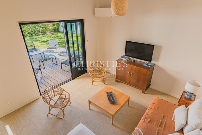 Image No.19-6 Bed House for sale