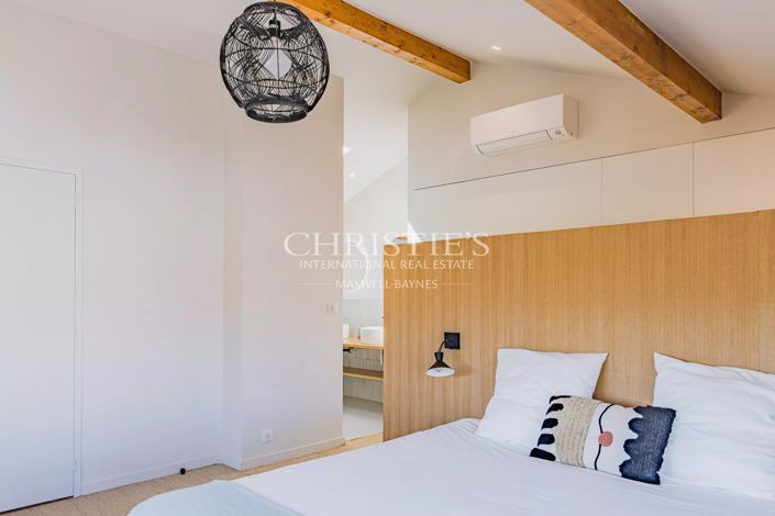 Image No.23-6 Bed House for sale