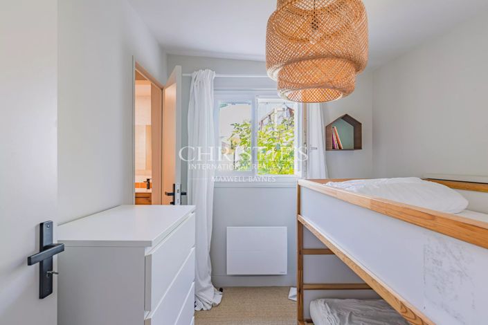 Image No.29-6 Bed House for sale