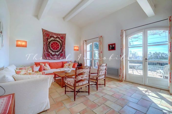 Image No.15-6 Bed House for sale